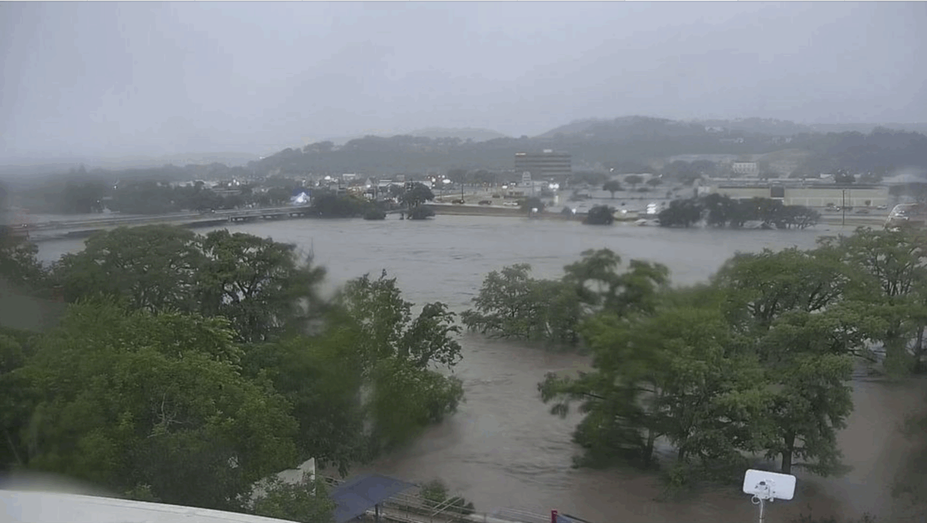Deadly Flood Wave Devastates Kerrville: Guadalupe River Overflows in 2025
